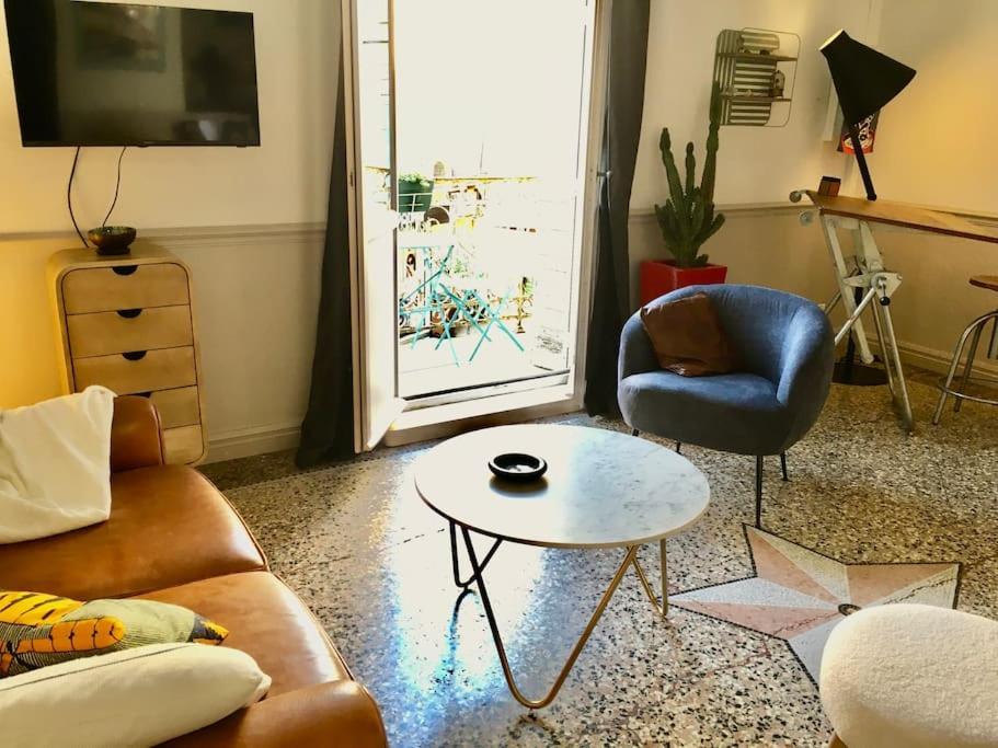 Coeur Du Centre Ville Avec Balcon LʼIsle-sur-la-Sorgue Esterno foto
